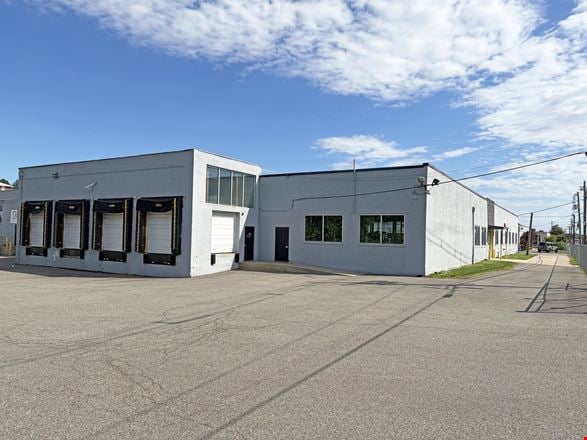 Preview of Industrial space for Rent at 215 South Newman Street