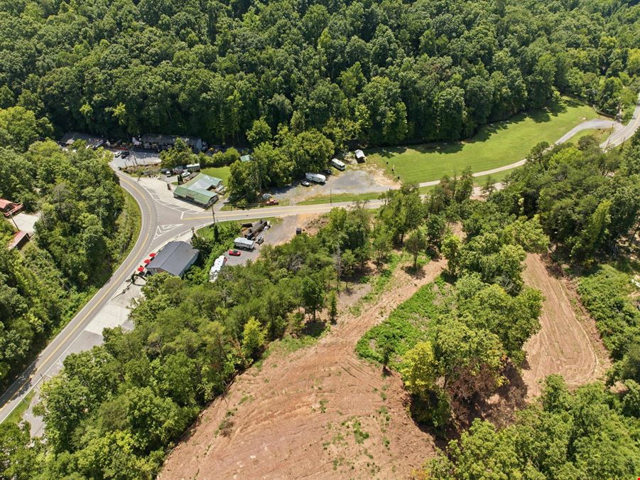 4407 Calderwood Hwy