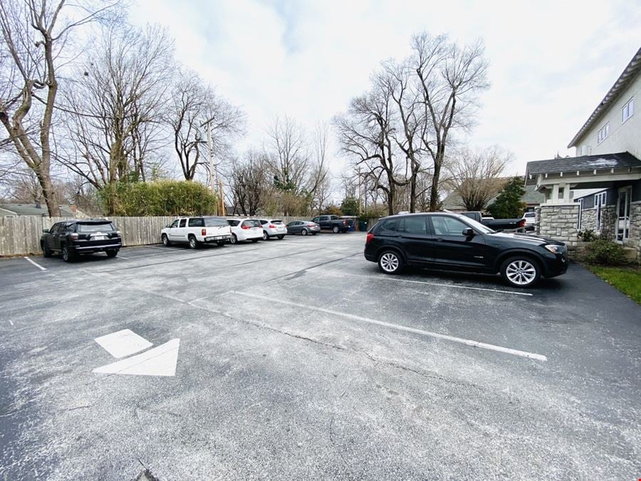 1,200' Class A Office For Lease near Sunshine & National