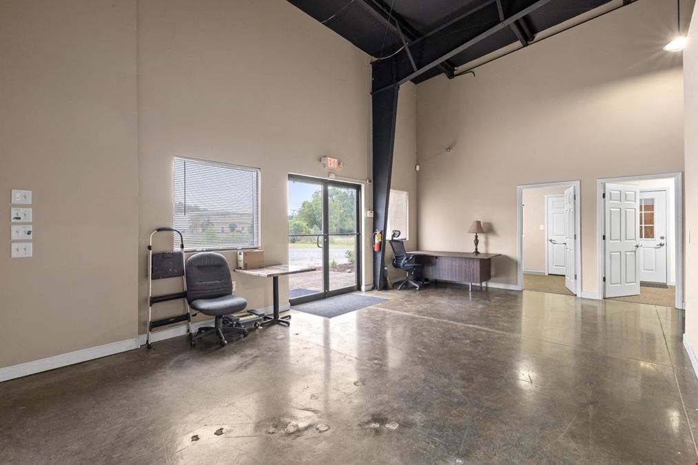 6100 square feet Warehouse with office space