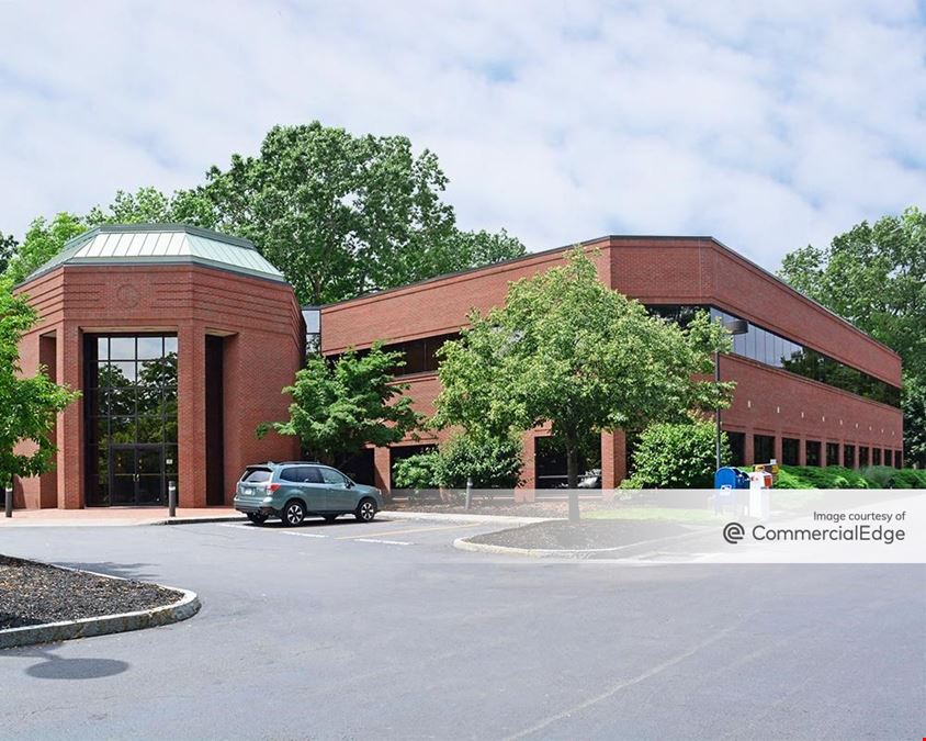 Linden Oaks Office Park - 300 Linden Oaks