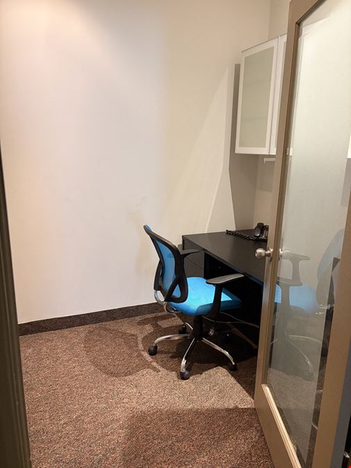 125 Lakeshore Road East Unit C