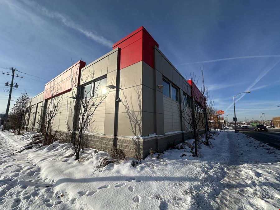 2329 W North Ave
