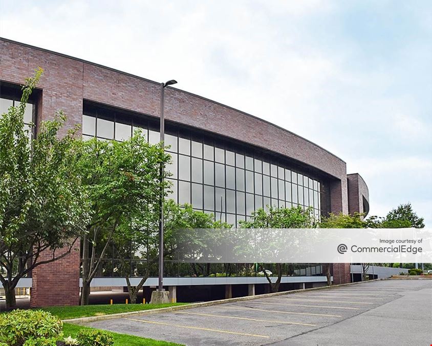 The Ellipse at Garden City