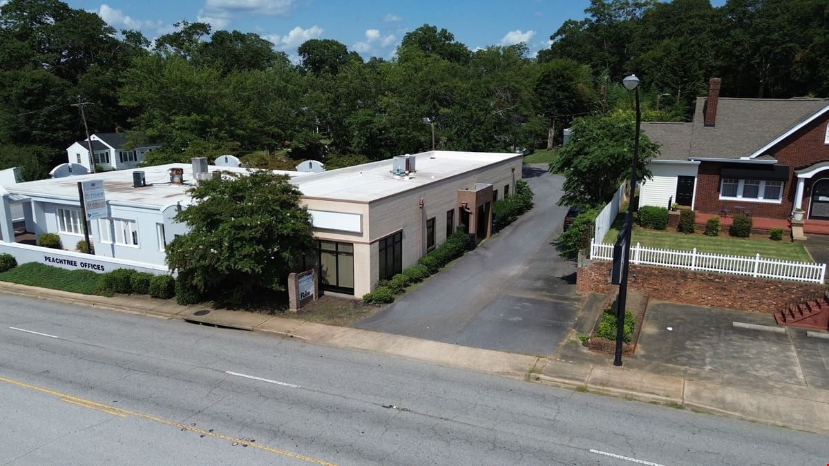 1212 N Main St