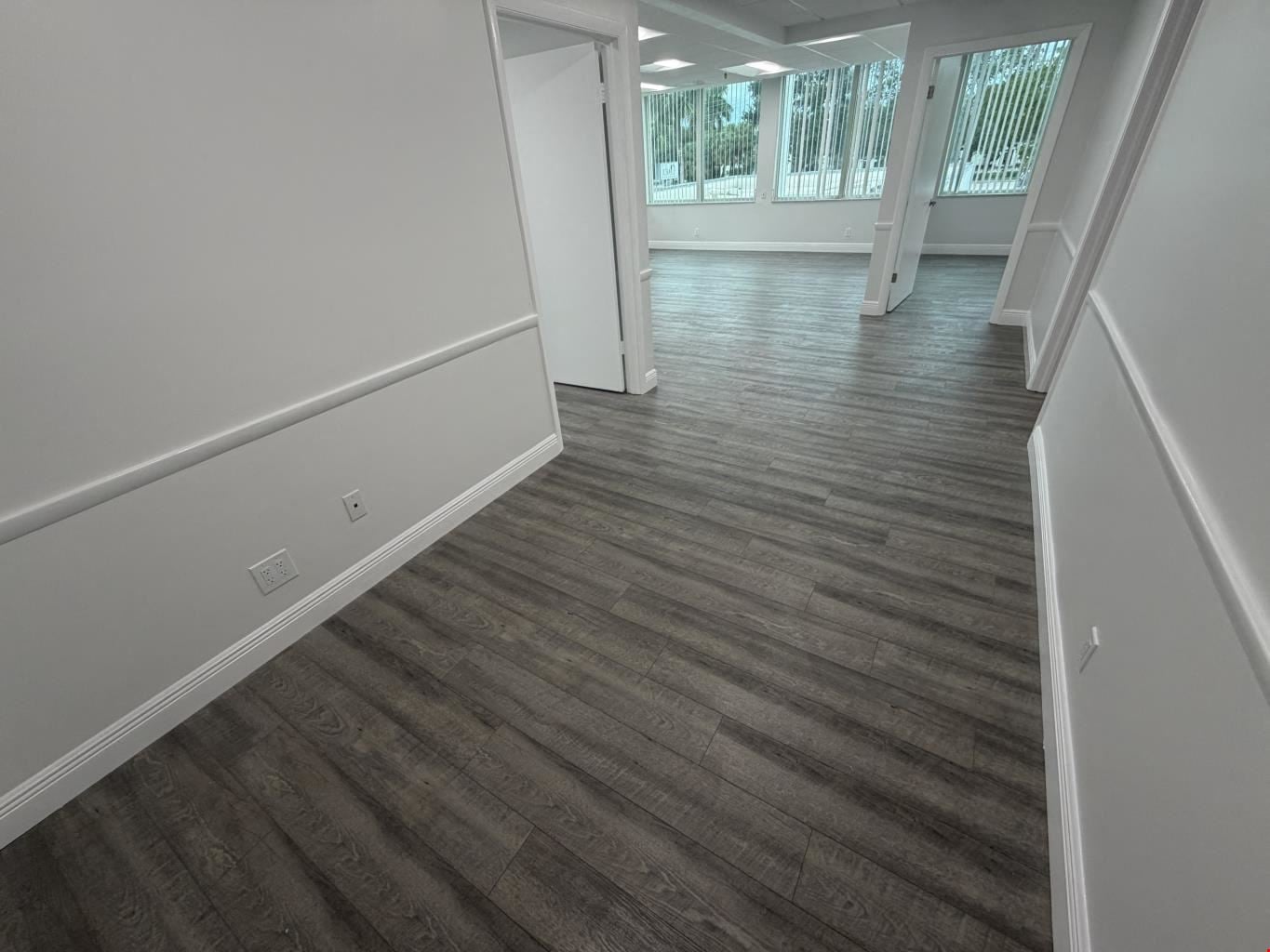1743 SF Suite 203 D Professional and Medical Office Space
