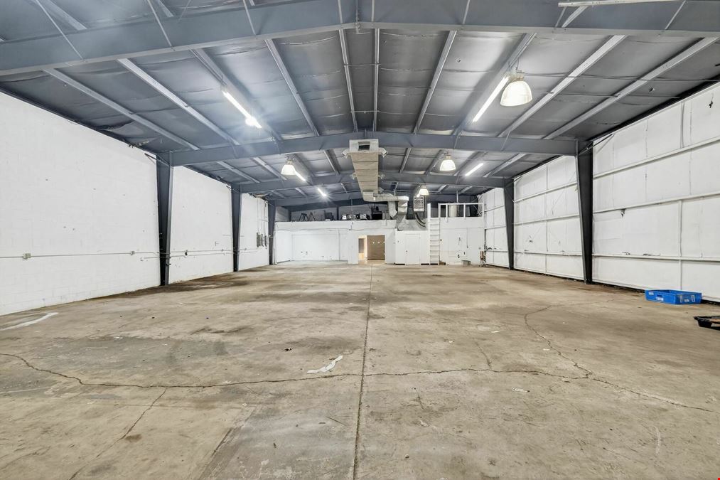 312 New St, Hight Point - Industrial Warehouse with fenced IOS