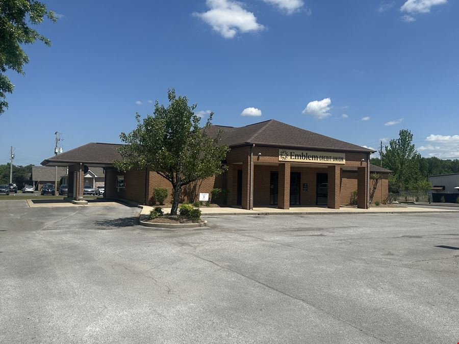 Medical Office/Banking Facility For Lease