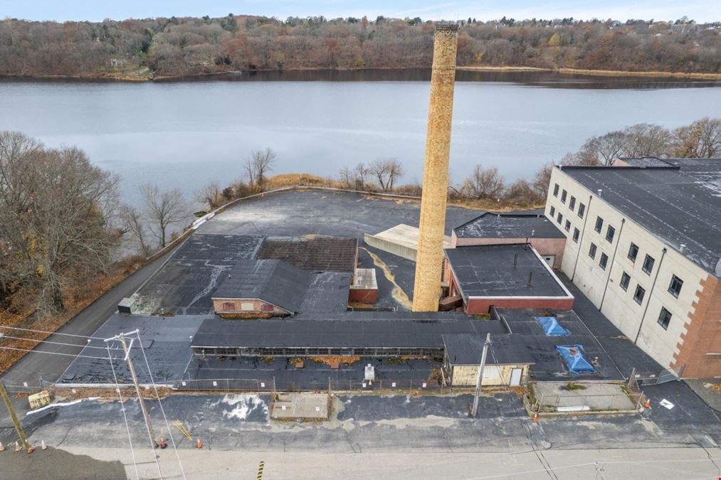721 - 727 School St Pawtucket, RI 02860