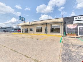 6,280 SF Retail/Showroom