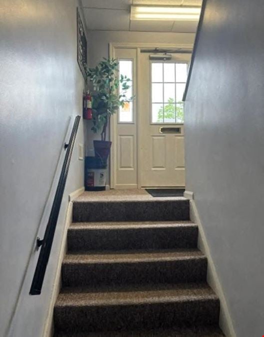 Premium Office Suites for Lease - Grand River & Waverly - Lansing Area