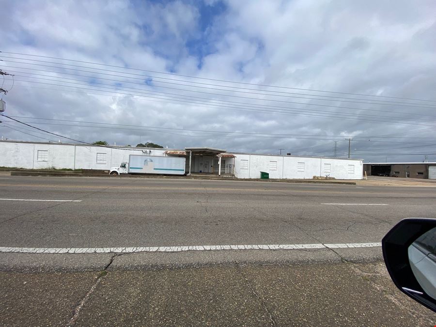 120,000 SF Warehouse