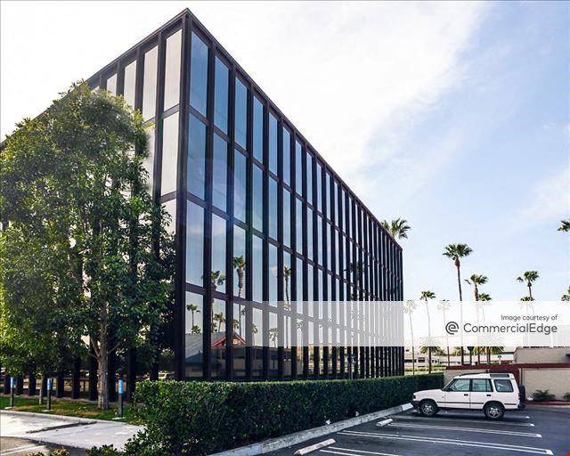 The Launch - 18600 MacArthur Blvd & 2001 Michelson Drive