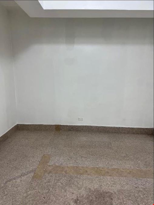 Significant Price Discount 800 sq ft House of Worship Seminary School Day Care Non Profit Medical Professional Office Coop