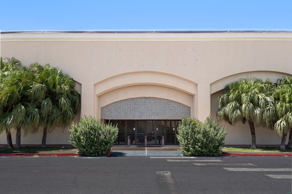 101,103 SF For Lease –  Big Box Retail