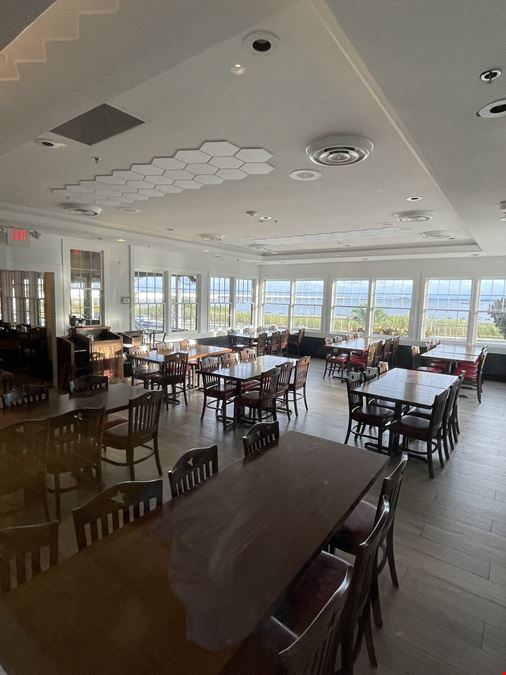 Restaurant Confidential at Pensacola Bayfront