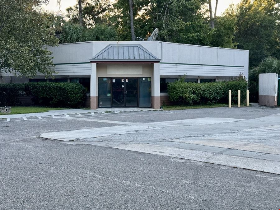 Stand Alone Retail Building