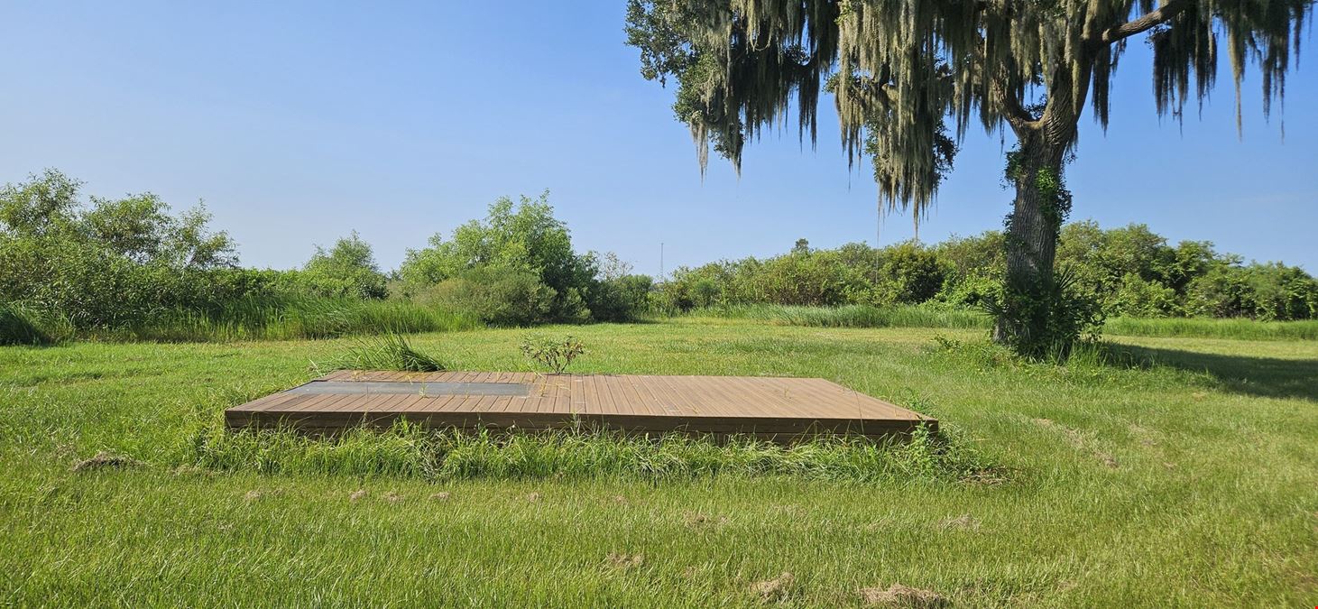 34 Acres on Lake Moody w/2400 sq ft Barndominium