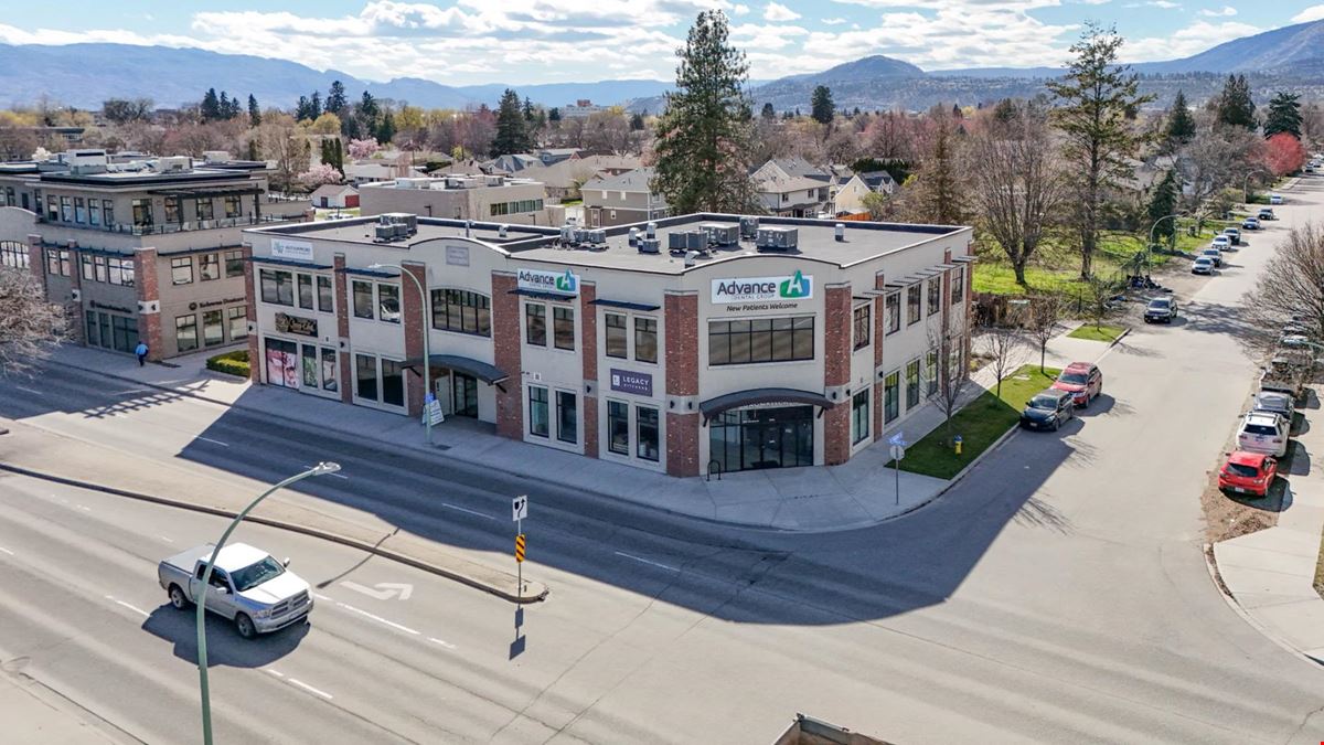 Excellent opportunity to sublease a high-profile retail unit in the Capri-Landmark area.