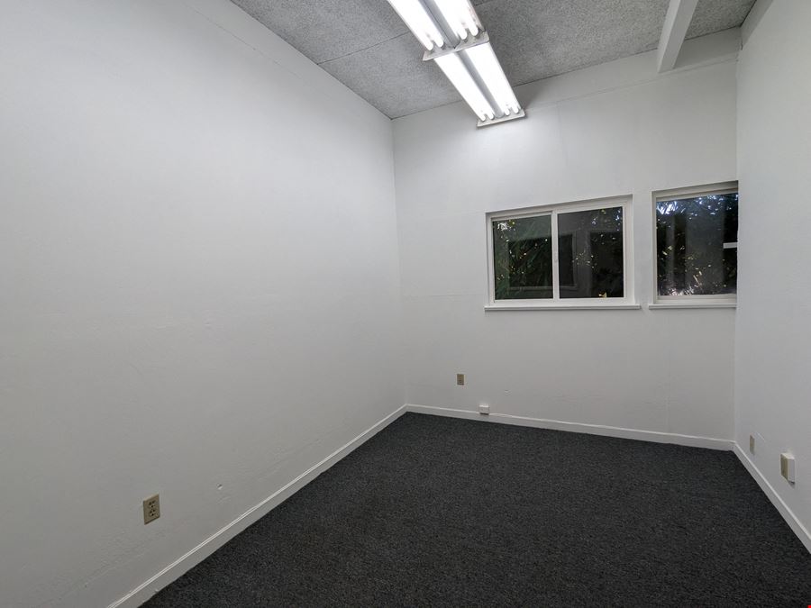 FOR LEASE- MIXED USE RETAIL OFFICE BUILDING ACROSS FROM OAKLAND DMV -TEMESCAL