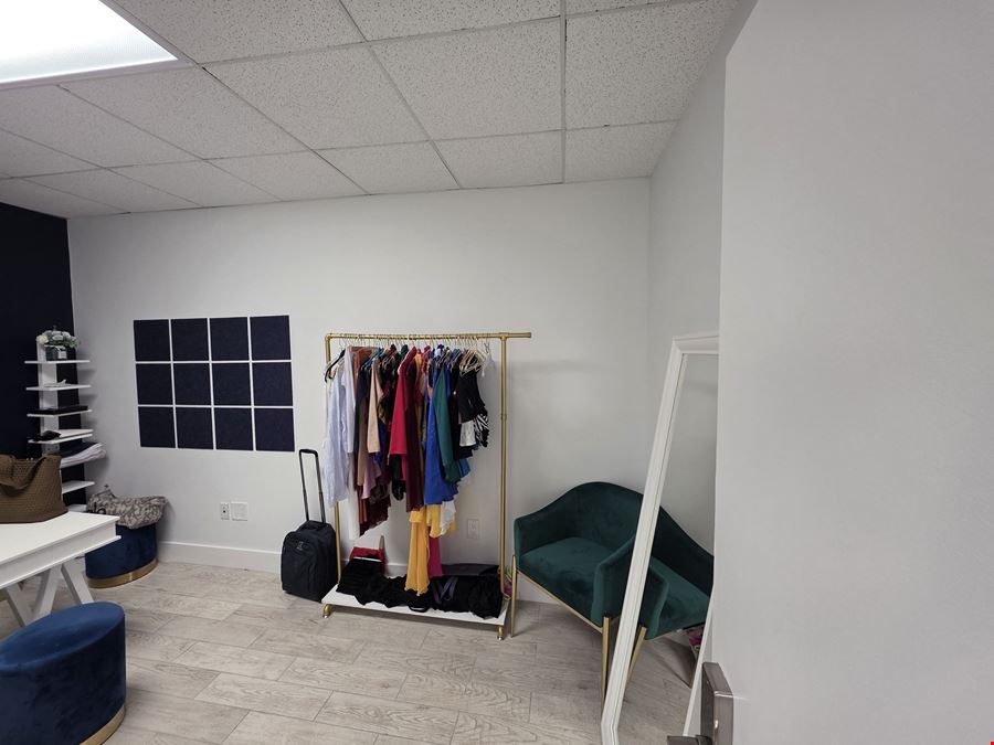 Cantel West Unit for Sale