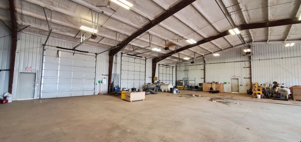 SALE: 8,000 SQ FT Shop on 4+ Acres