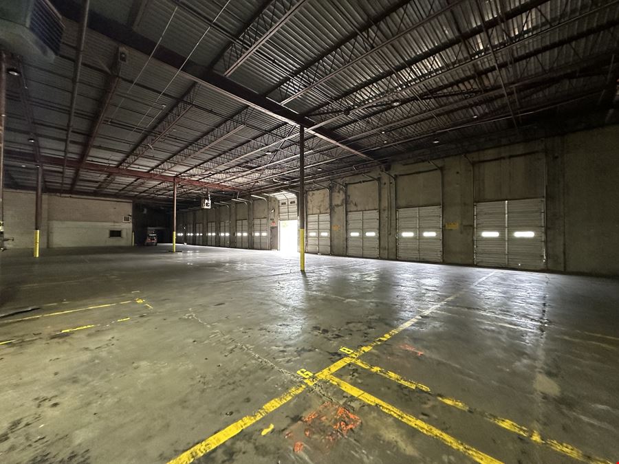 545 Ford Ave - Functional Warehouse/Distribution Space