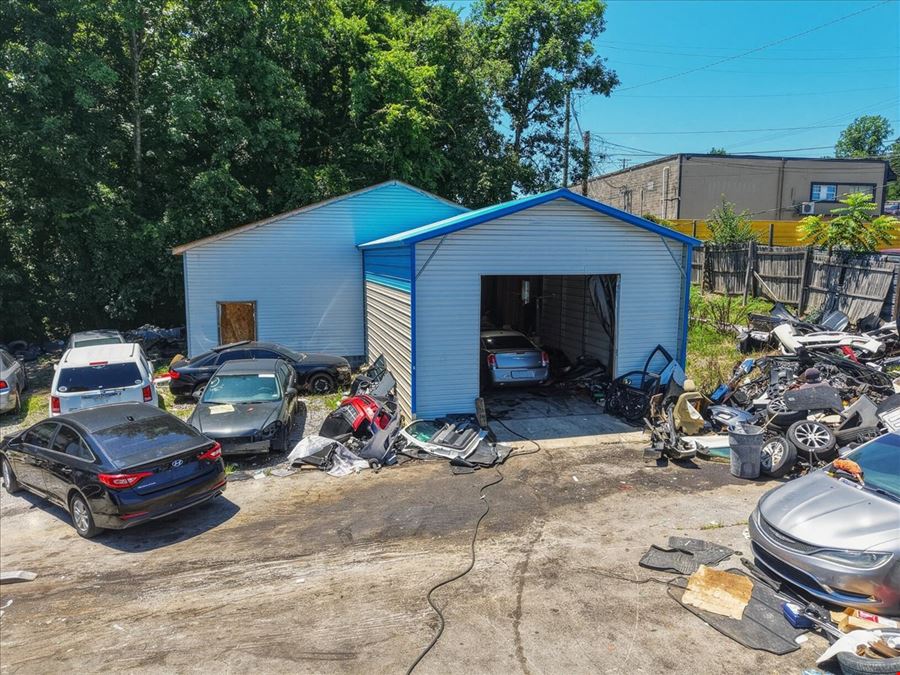 5855 Clinton Hwy