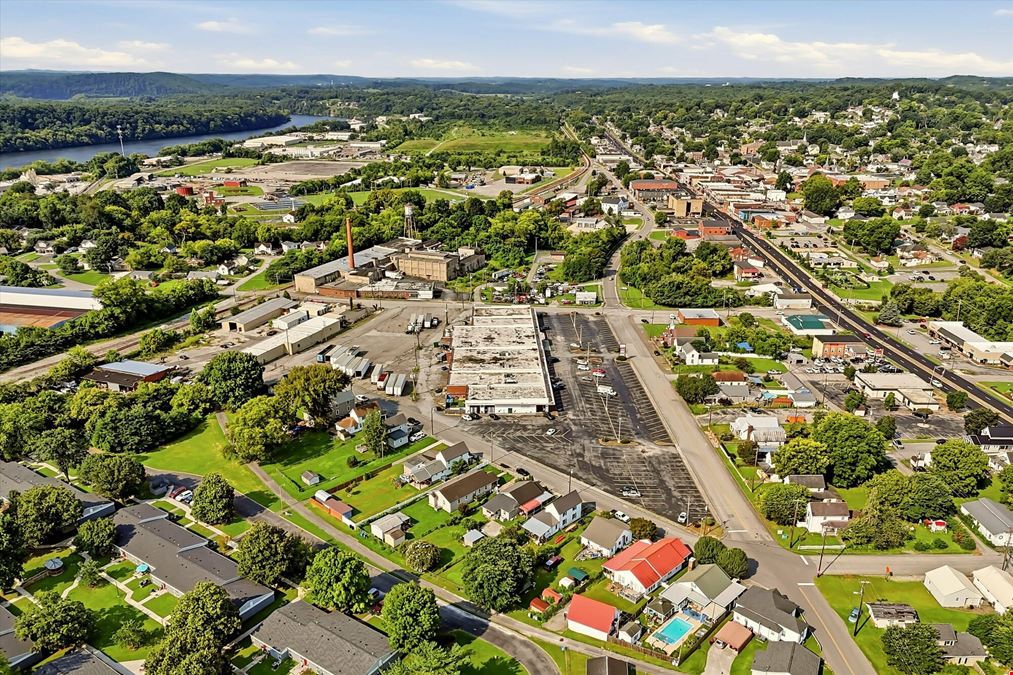 Downtown Lenoir City Shopping Center