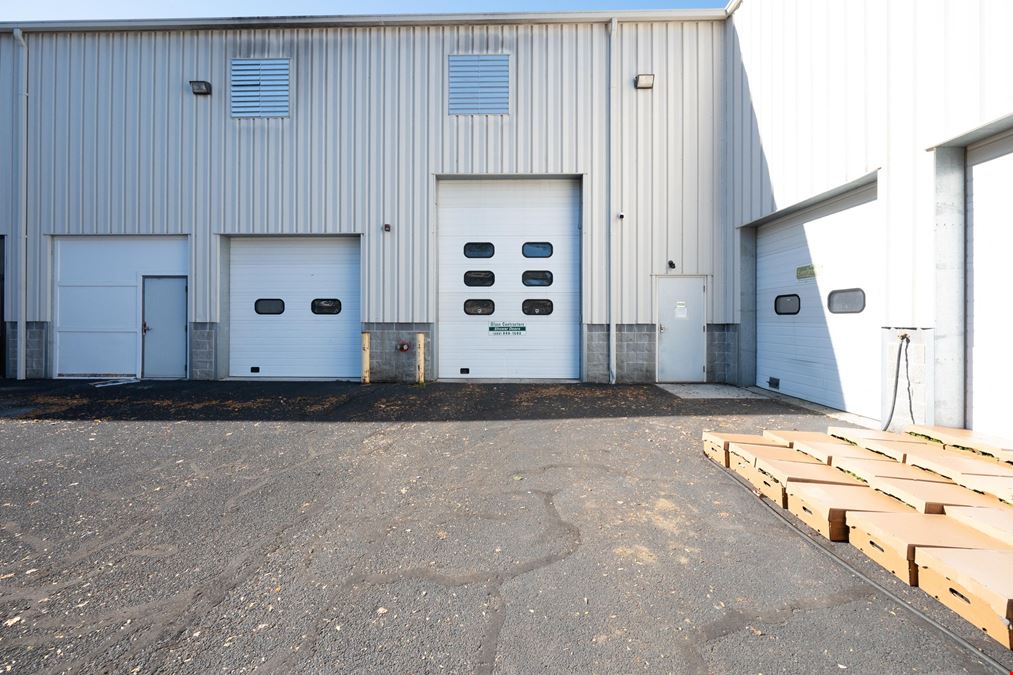 10 Turnberry Lane