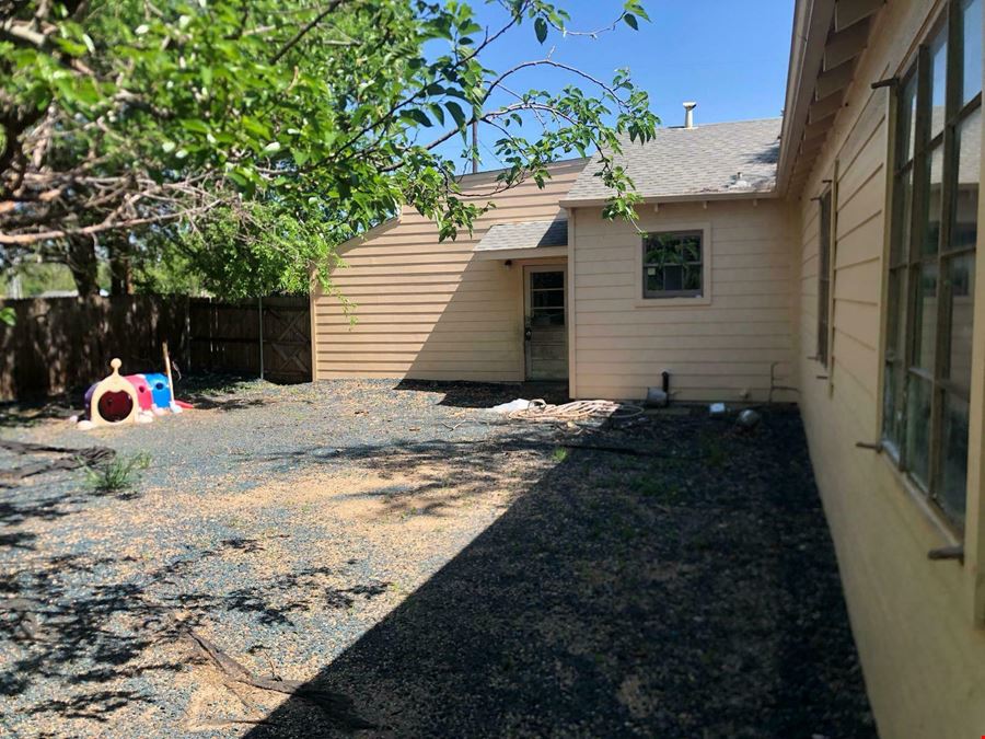 2nd Gen Dog Grooming Space For Sale/Lease