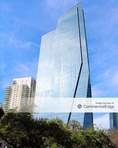 Preview of Office space for Rent at 1450 Brickell Ave