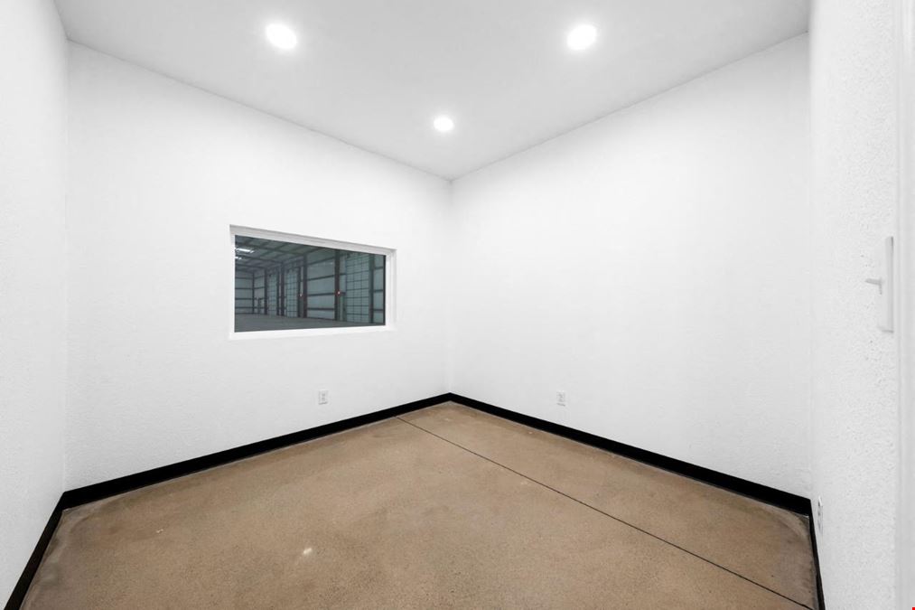 12K SF Industrial w/ 2 AC Yard | 1400 SH-78, Farmersville