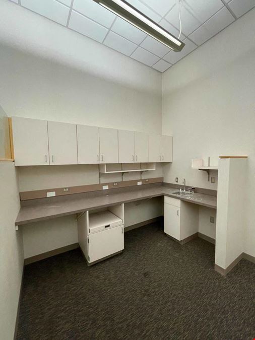 211 S Broadway - Skyway Level Retail & Office Space