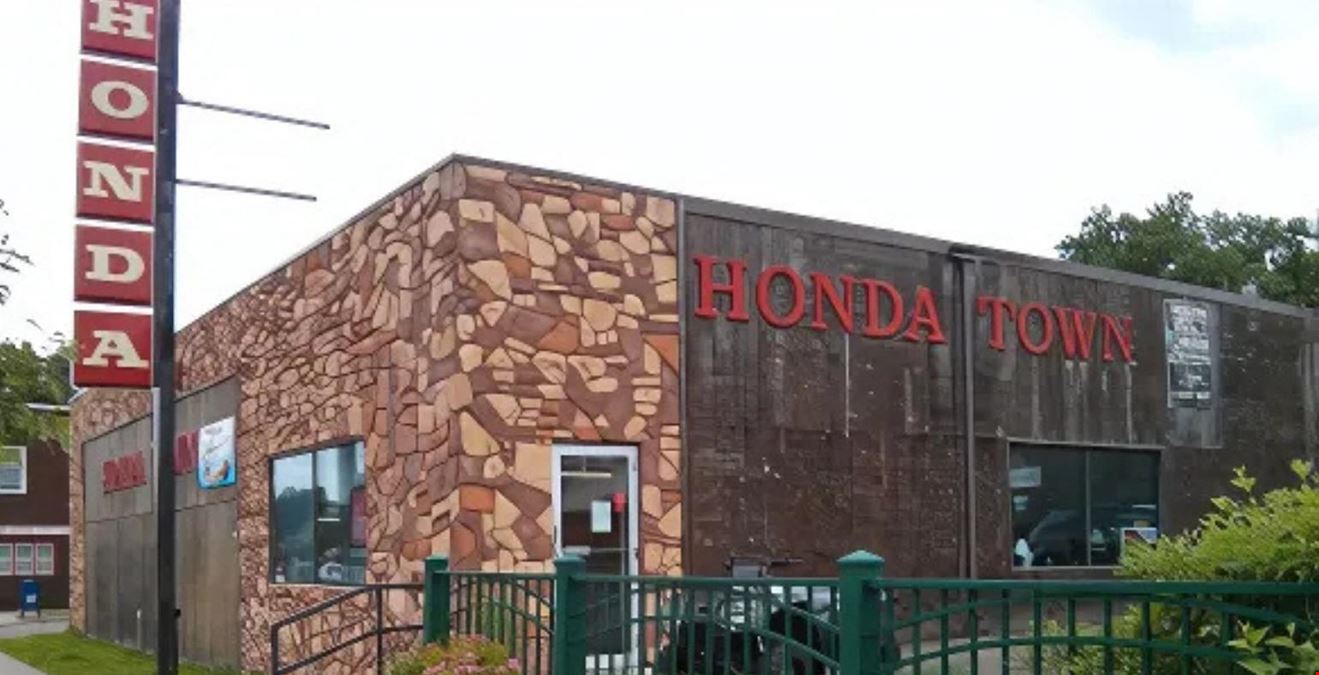  HondaTown Retail & Industrial-Flex Building
