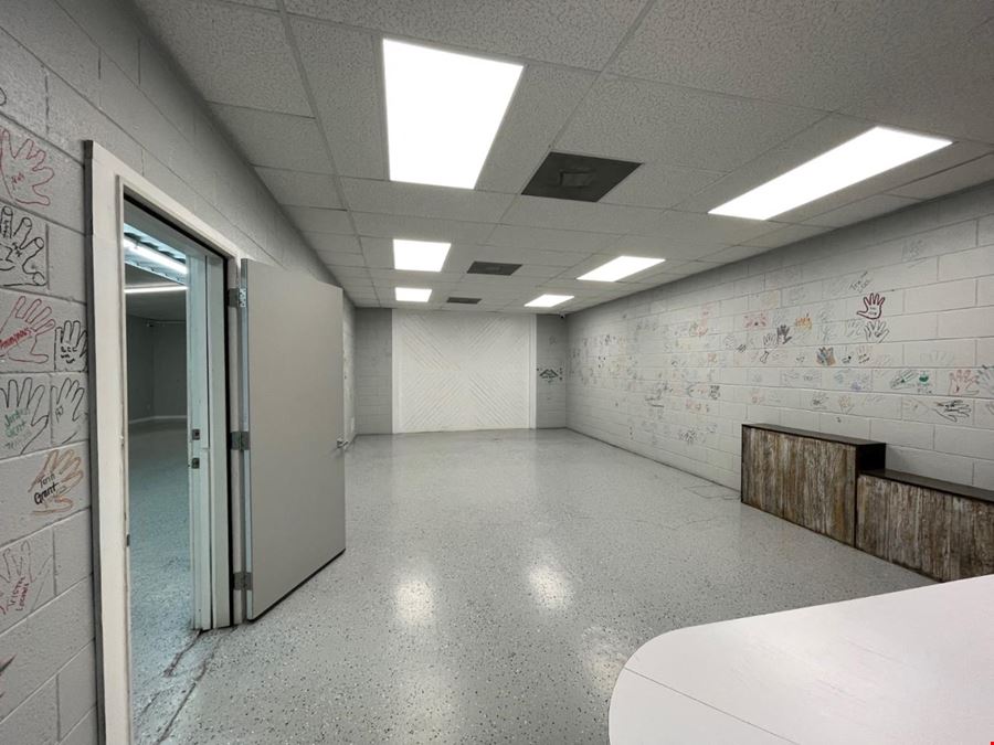 303 N Service Road