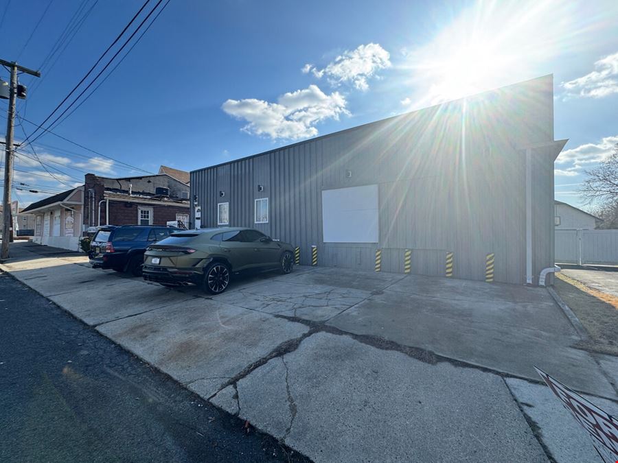 Flex Warehouse/Storage/Retail space Available in Berlin, NJ!