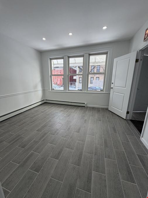 3084 Brighton 13 St