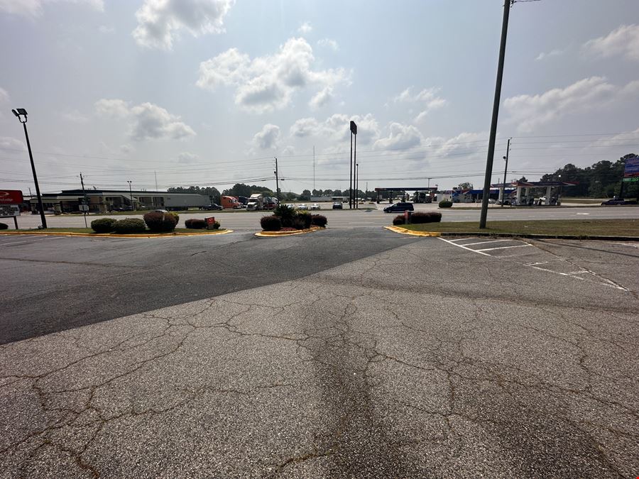 2123 S Hwy 441