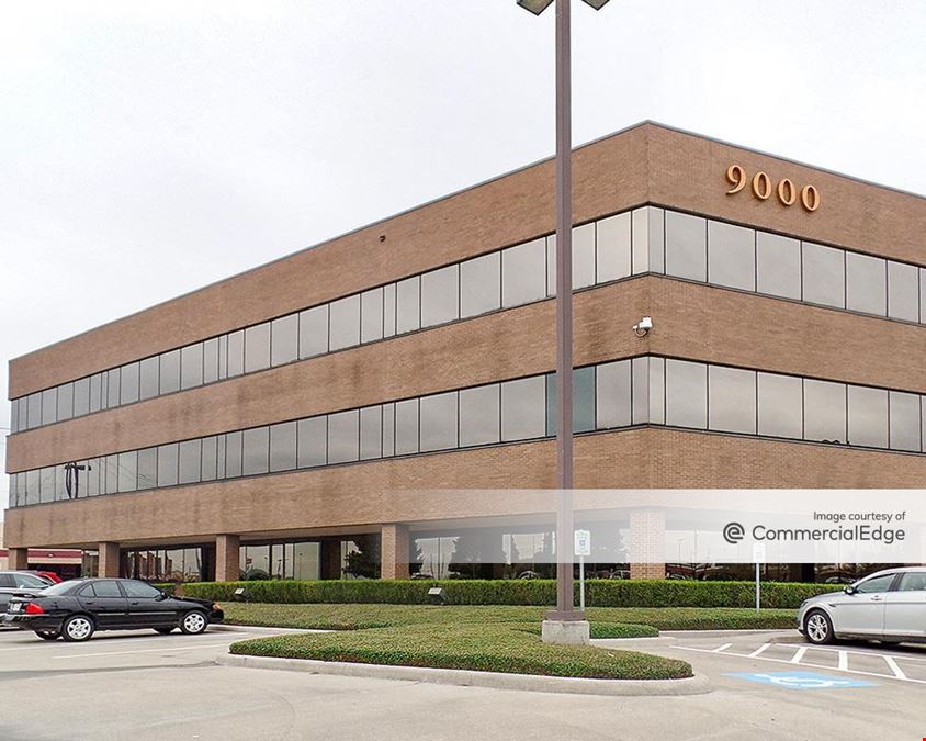 9000 Gulf Freeway - Building B
