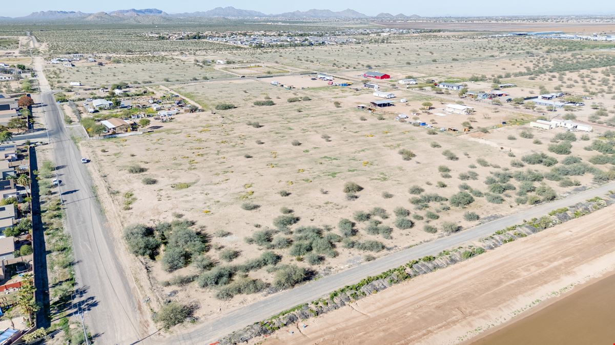 ONLY COMMERCIAL LOT AT THE HEART OF NEW DEVELOPMENT SURGE