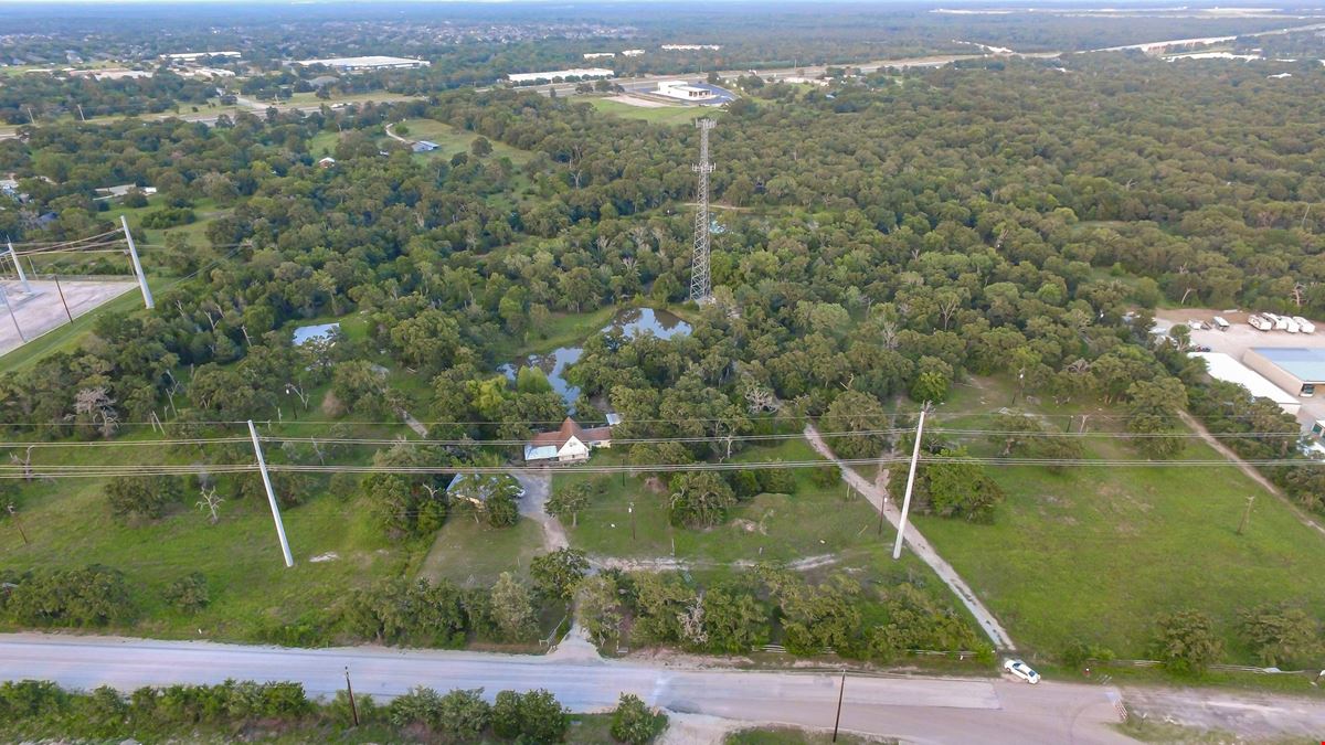 ± 16.98 Acres on Hwy 6 | College Station, TX