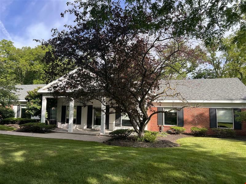 1925 Indian Wood Circle