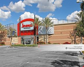 Towngate Crossing - 12450 Day Street