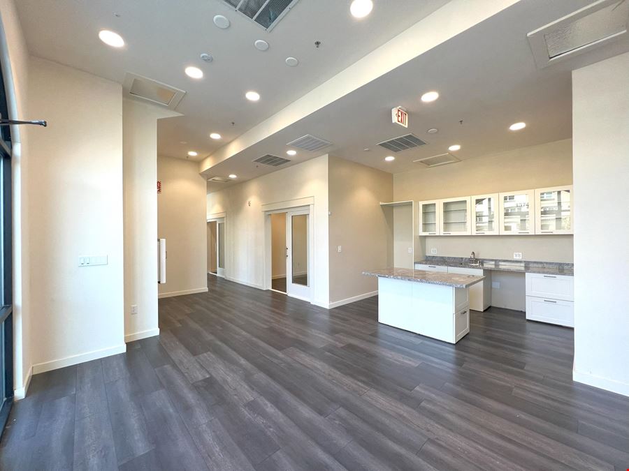 1374 El Camino Real