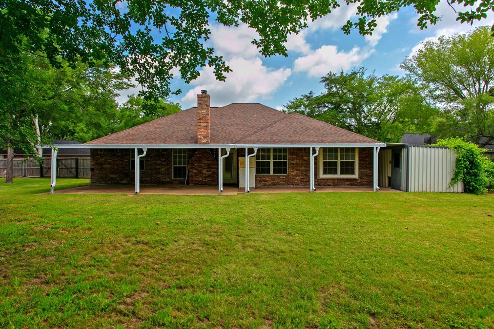 2600 Greenberry Circle