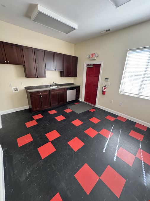 202 Neal Pl