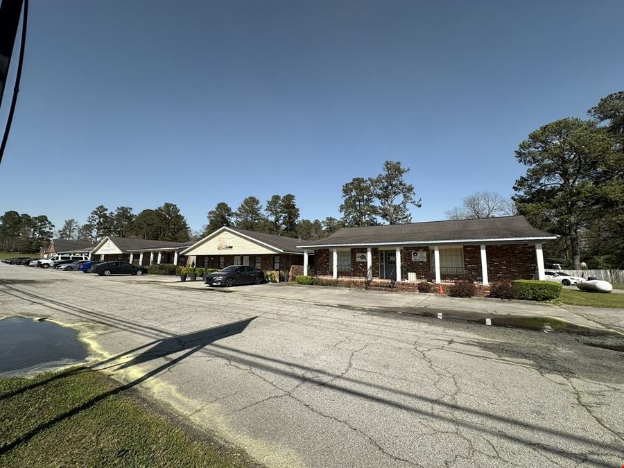 Woodside Square Complex