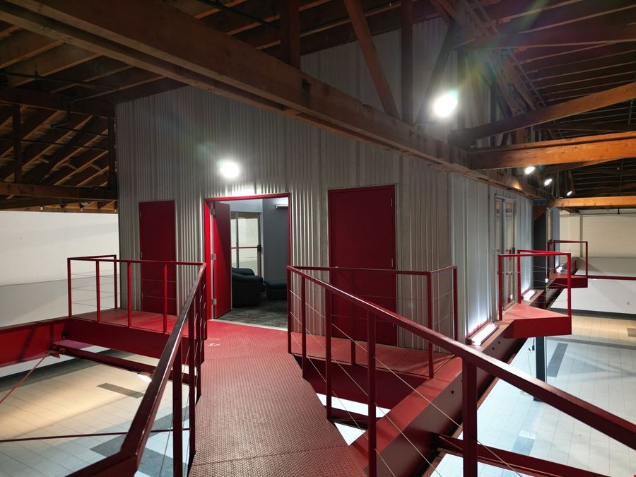 Unique SE Portland Warehouse with Wash Bay