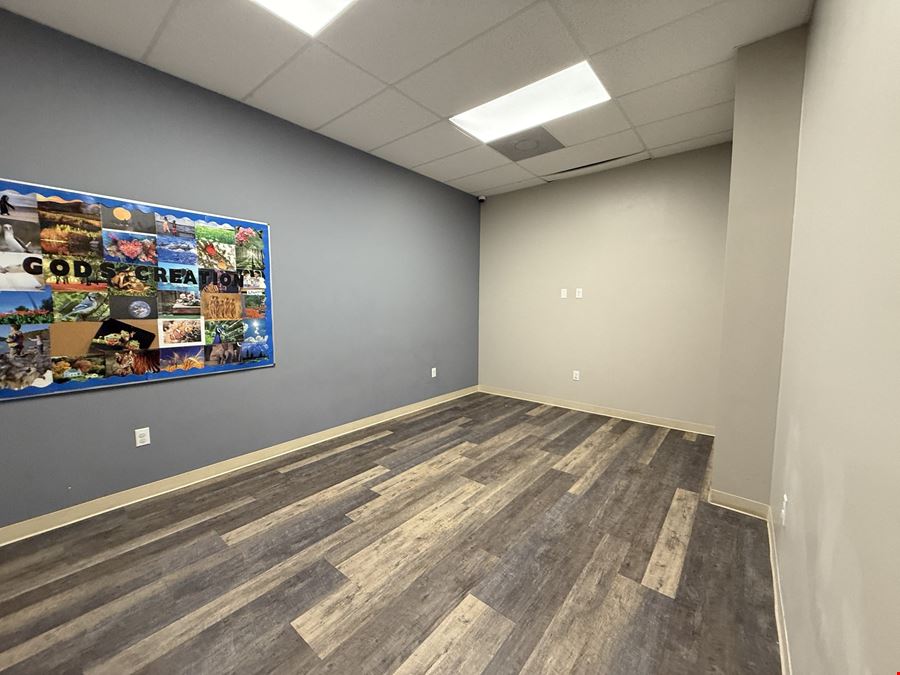 Multi-Tenant Retail Building & Commercial Land